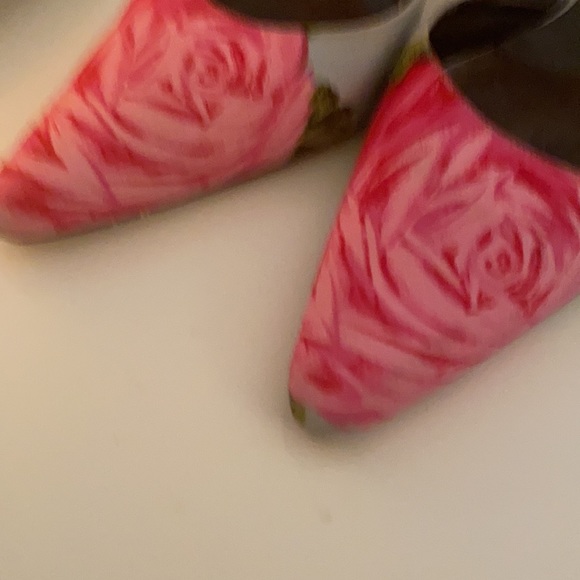 Kate Spade Rose Pattern Kitten Heel Mules sz 8.5 - Picture 6 of 7